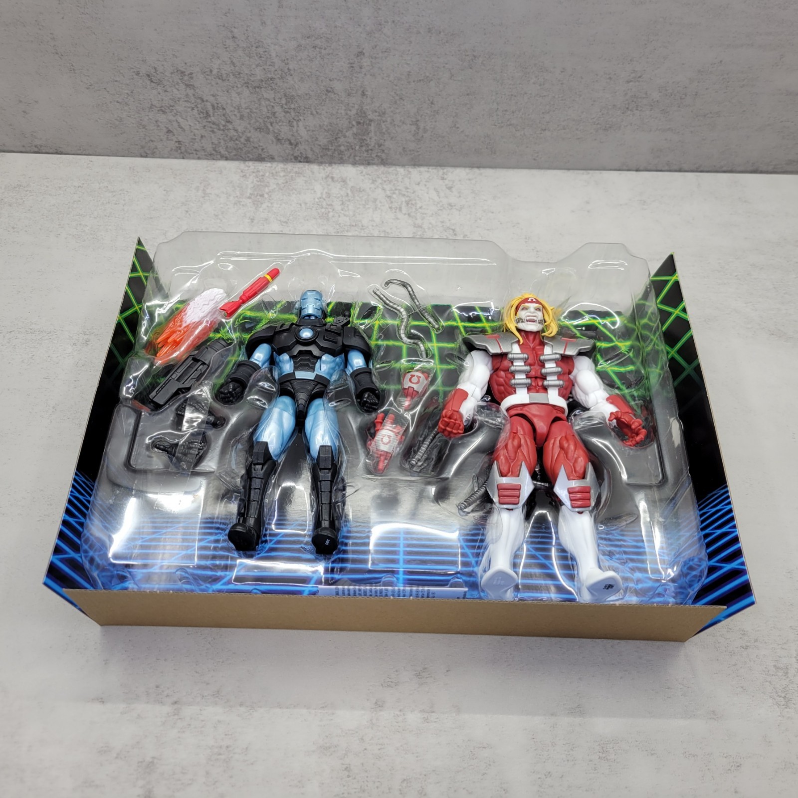 Marvel Legends Series Gamerverse Marvel’s War Machine vs Marvel’s Omega Red