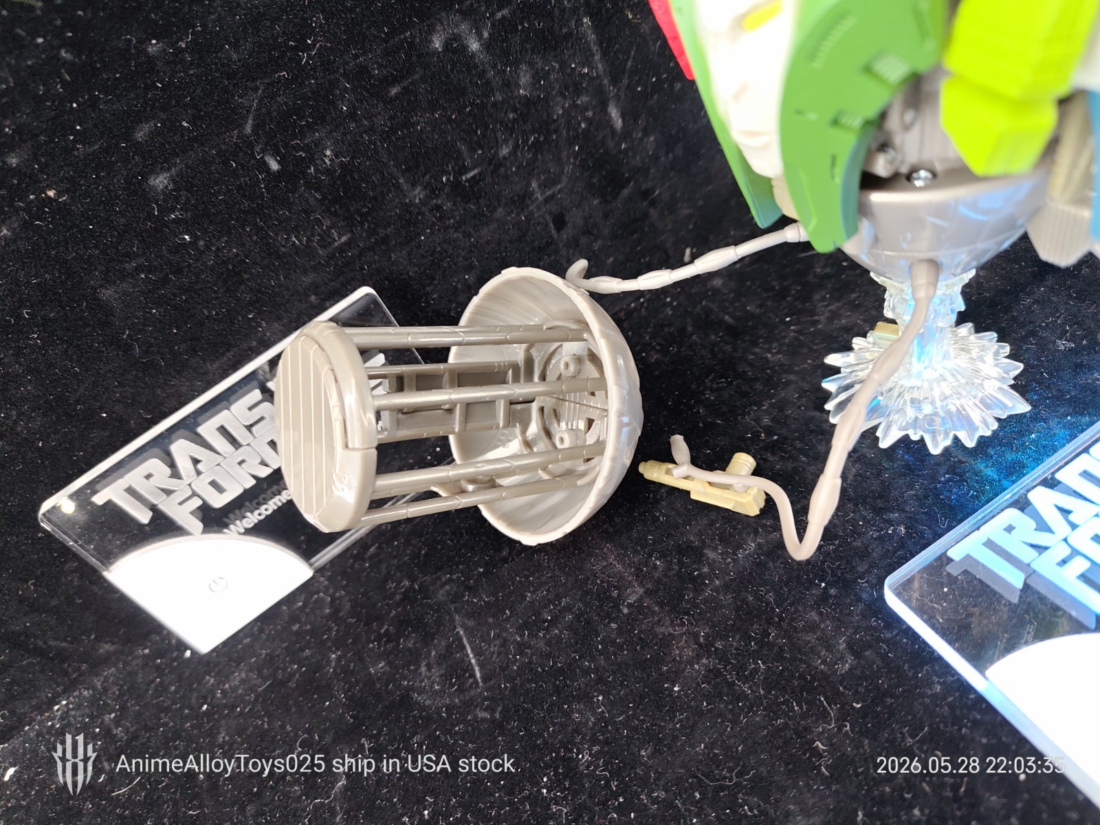 Transformers War for Cybertron Earthrise Voyager Quintesson Judge USAship