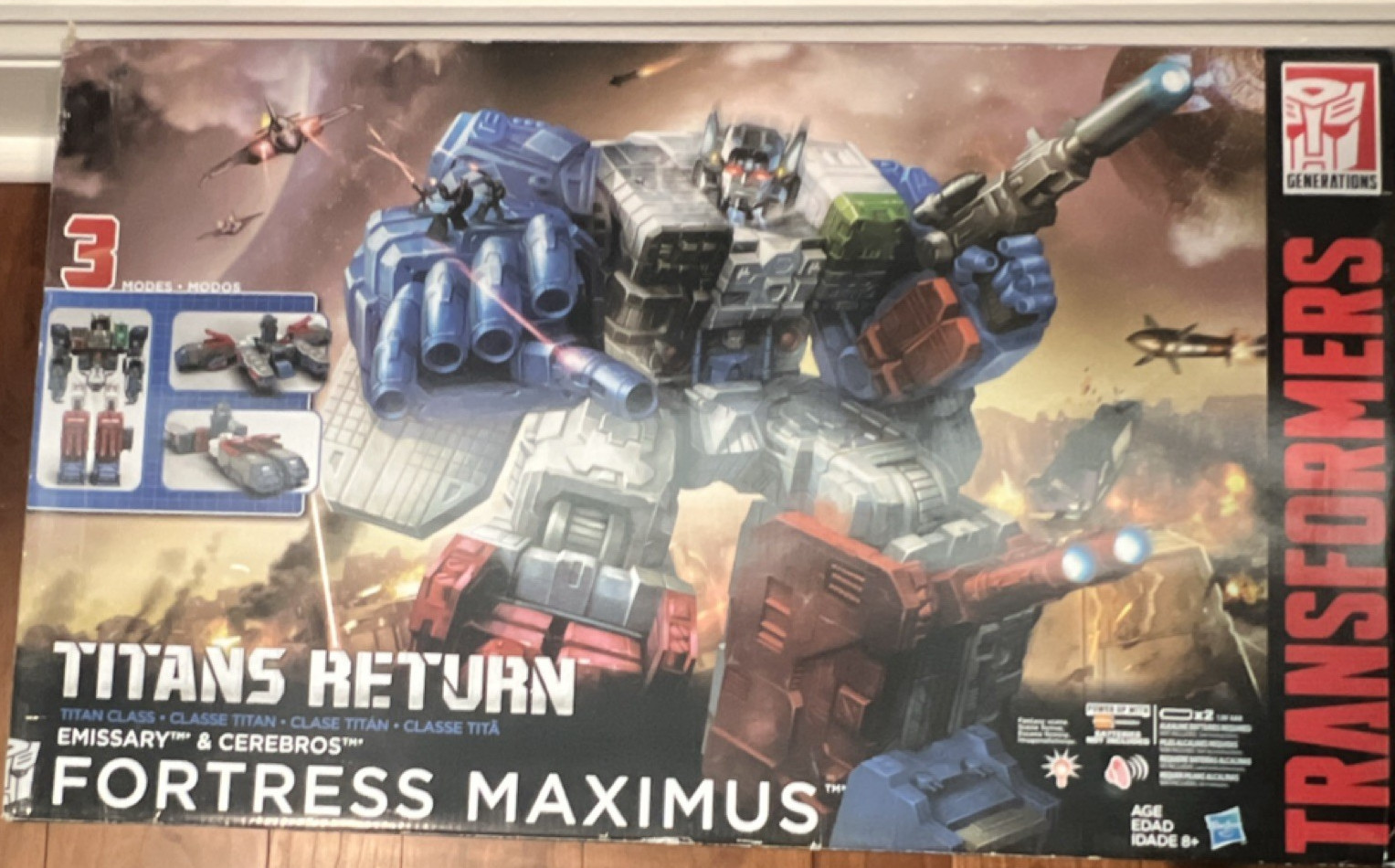 Hasbro Transformers Titans Return Fortress Maximus w/ Emissary & Cerebros Figure