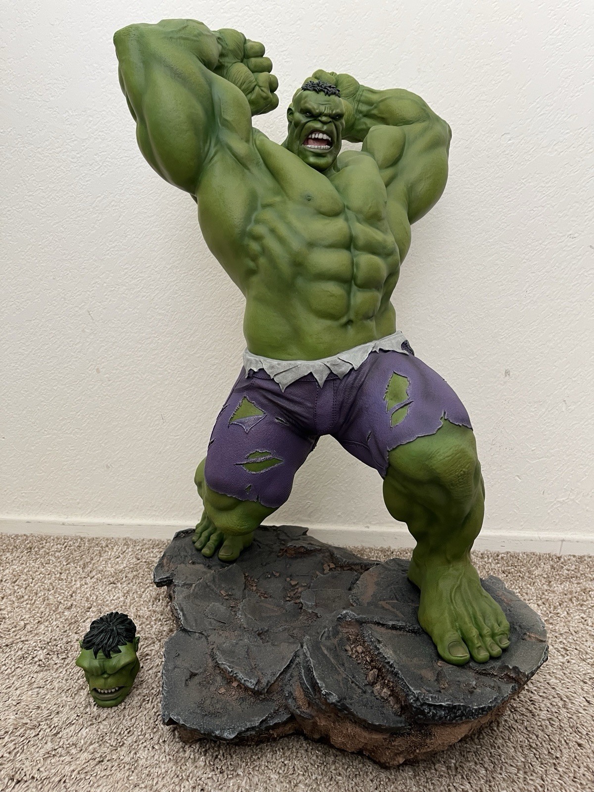 Sideshow Hulk Avengers Assemble Exclusive Edition Statue Figure
