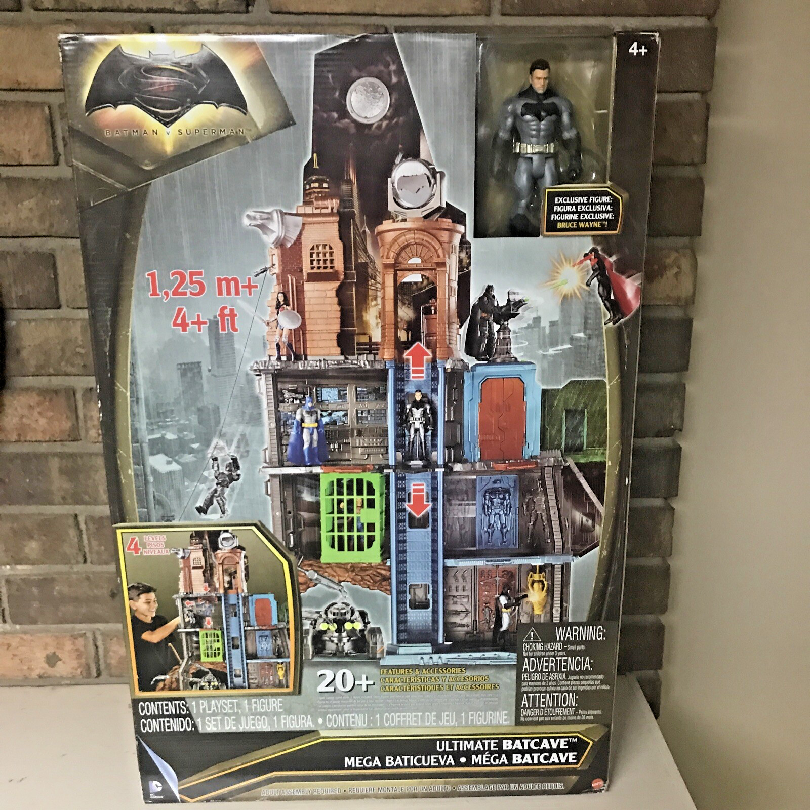 Mattel DC Comics Batman v Superman 4′ Ultimate Bat Cave 2016 Playset New in box