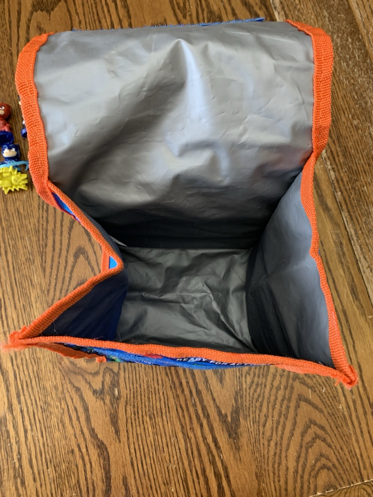PJ Masks Lot Of (7) Figures W/ PJ Masks Lunch Bag!