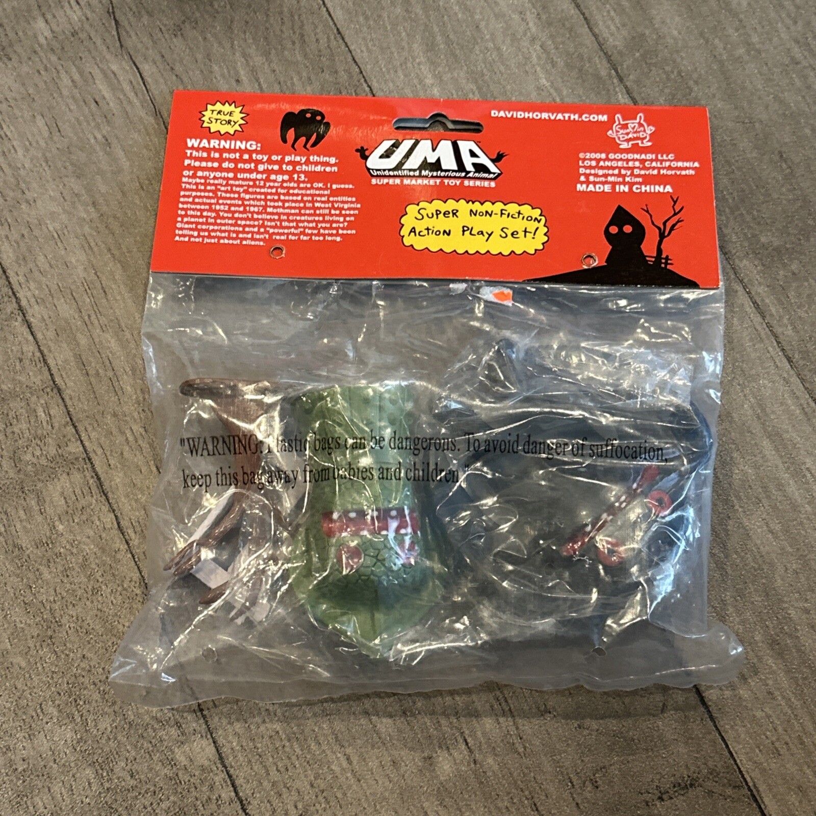 DAVID HORVATH Mothman vs. the Flatwoods Green Monster SUPER MARKET TOY SERIES 1