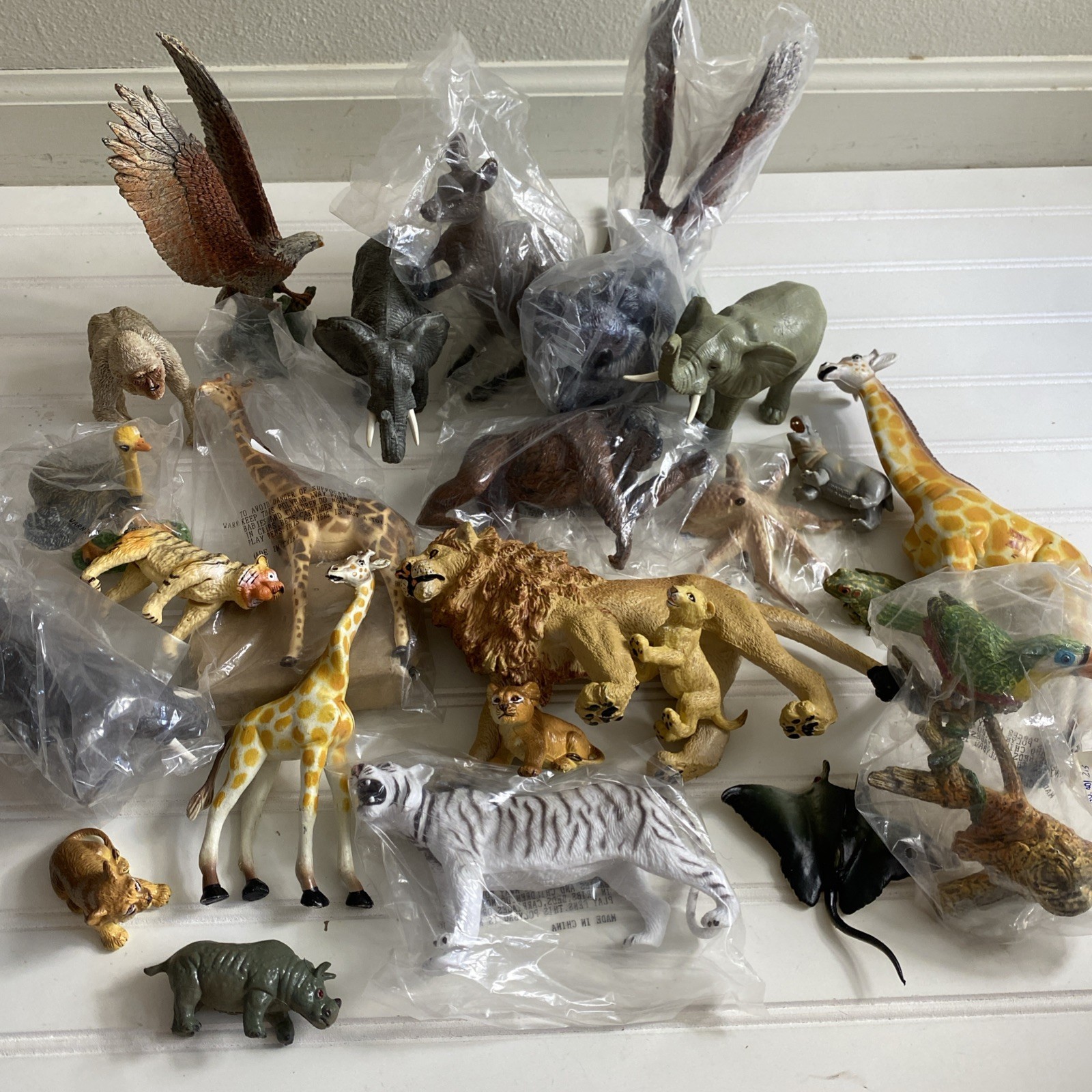 VTG AAA Animal Figures Giraffe, Rhino,Elephant Rubber Toys Mixed LOT NEW