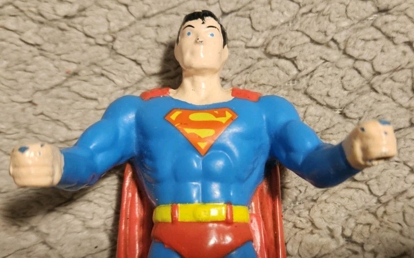 Superman Action Figure 4 Inches Tall