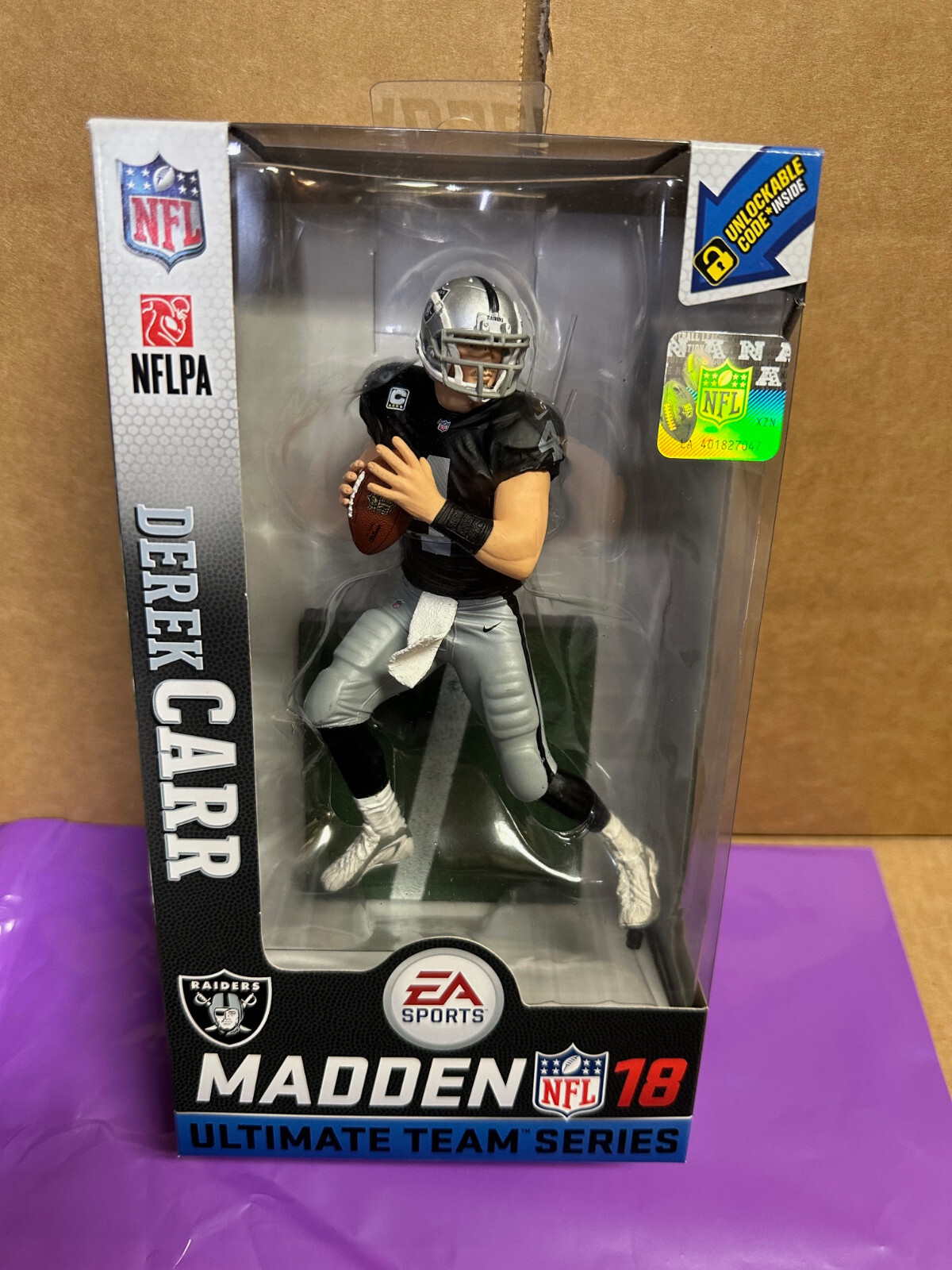 McFarlane NFL Madden 18 Series 2 Derek Carr Oakland Raiders Black Jersey NEW