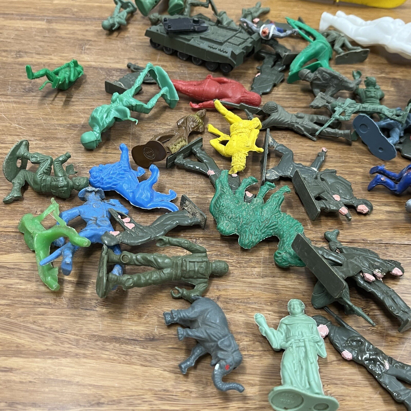 Vintage Huge Lot of 50+ Plastic Rubber Army Figures Animal Jungle 1970’s-1980’s