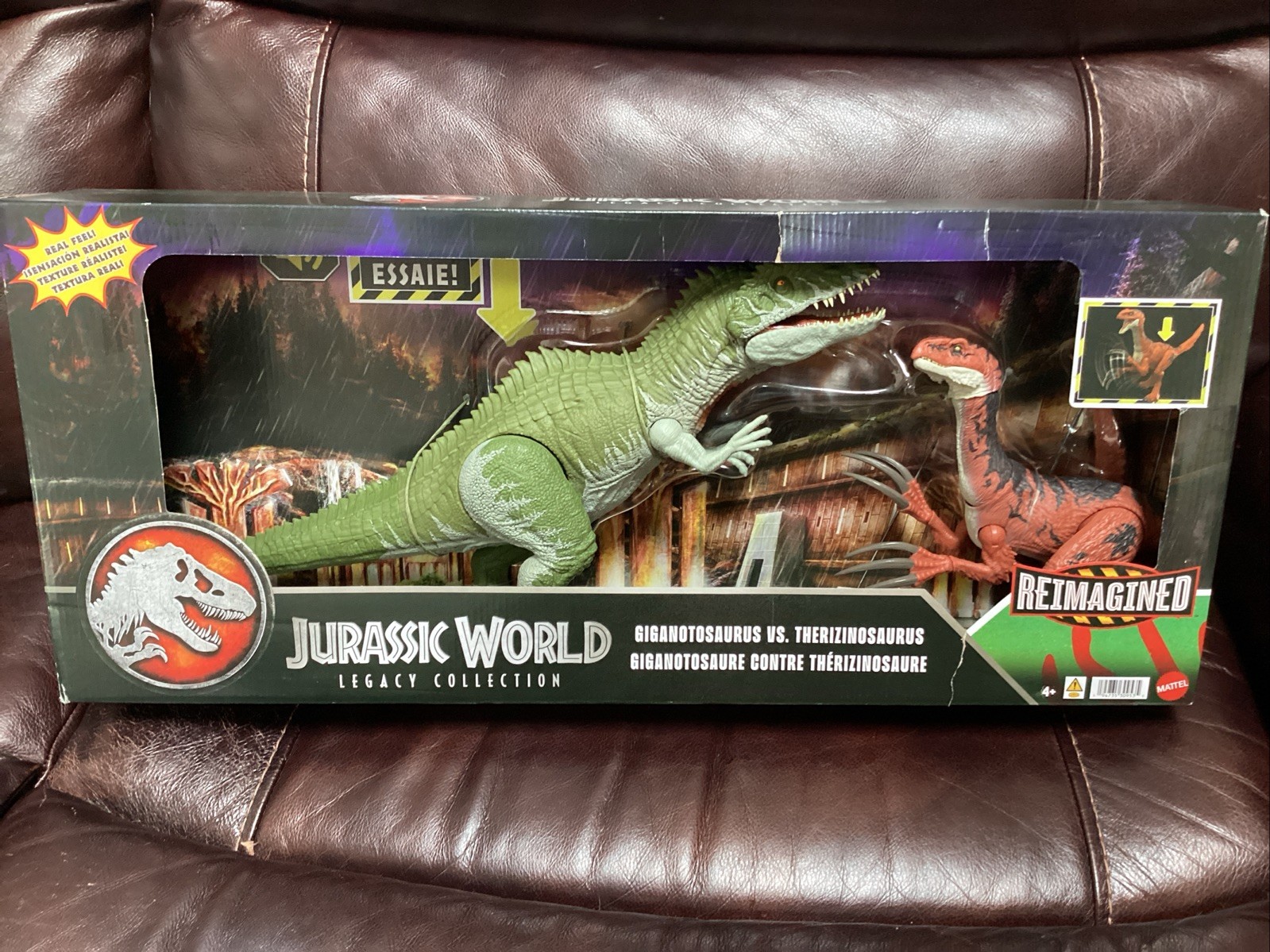 Jurassic World Legacy Collection Giganotosaurus & Therizinosaurus Dinosaur Toy